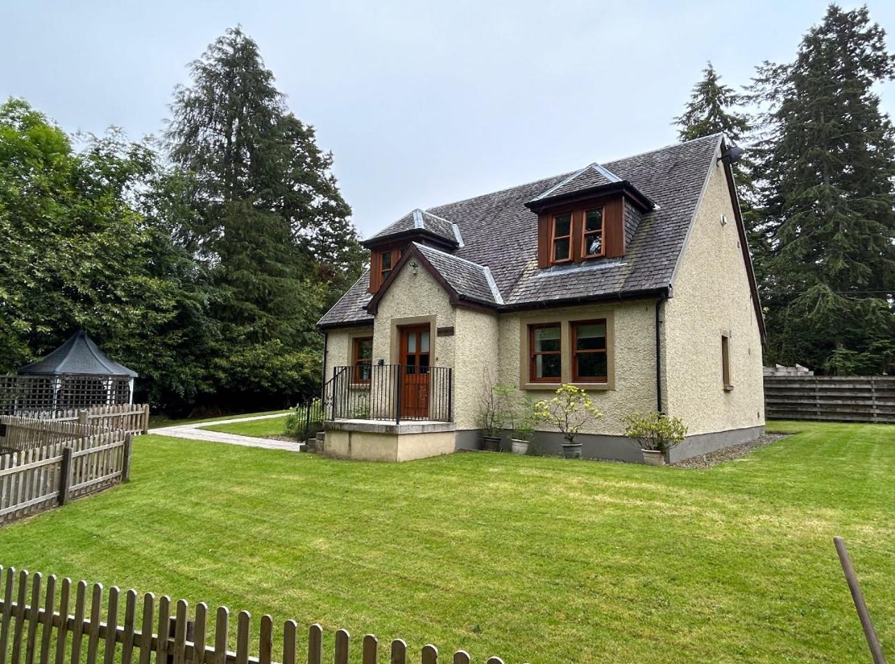 Bonnie Banks Cottage 巴洛赫 外观 照片